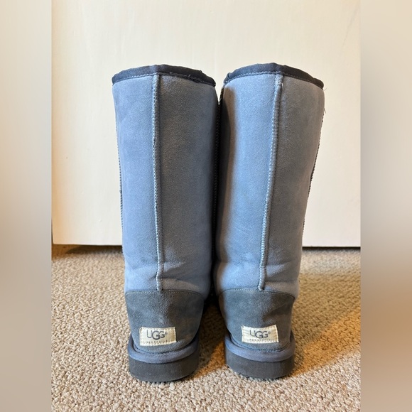UGG Like New Classic Tall Women’s Blue Grey Shearling Warm Suede Winter Boots - Picture 4 of 8